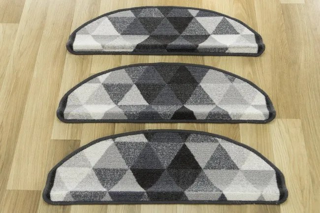 Nášľap na schody Nolan 19 trojuholníky sivý