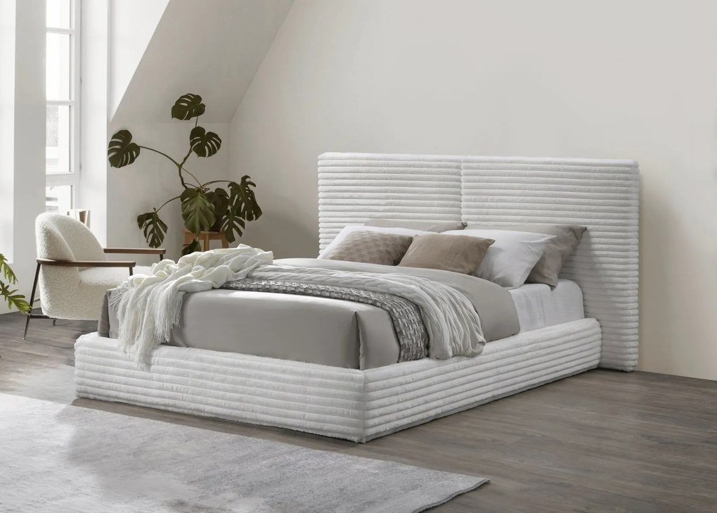 Čalúnená manželská posteľ Madera 160x200 krémová