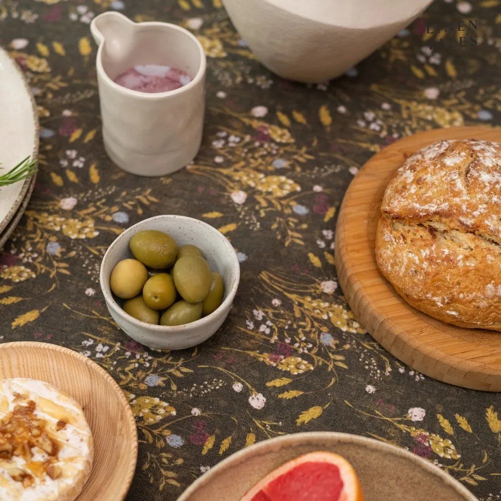 Ľanový obrus 140x300 cm Woodland – Linen Tales