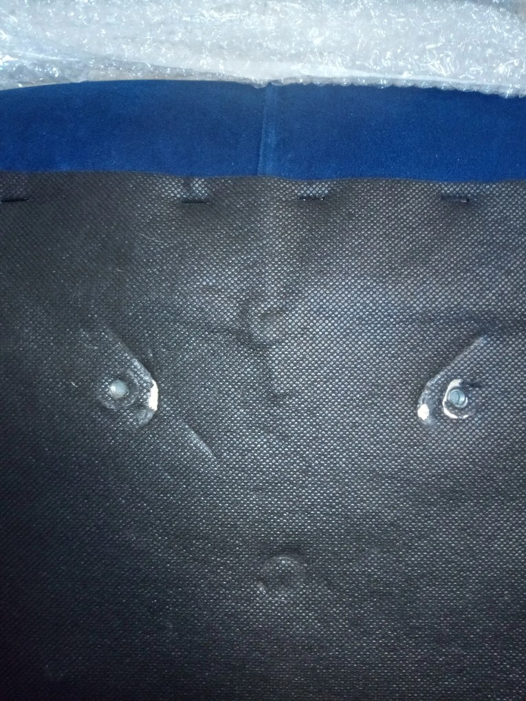 AKCIA Jedálenská stolička MANGO VELVET s čiernymi nohami, modrá II. akosť
