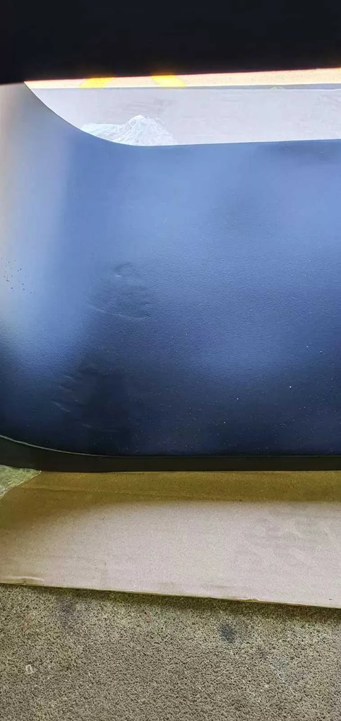 LuxuryForm DESIGN Konferenčný stolík DECO 120 × 79 cm – biely, čierna podnož - II. akosť