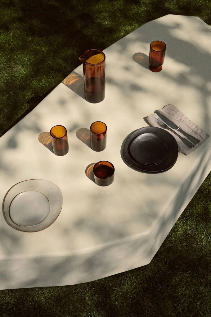 Ferm Living Pohár na vodu z recyklovaného skla Oli Amber 220 ml