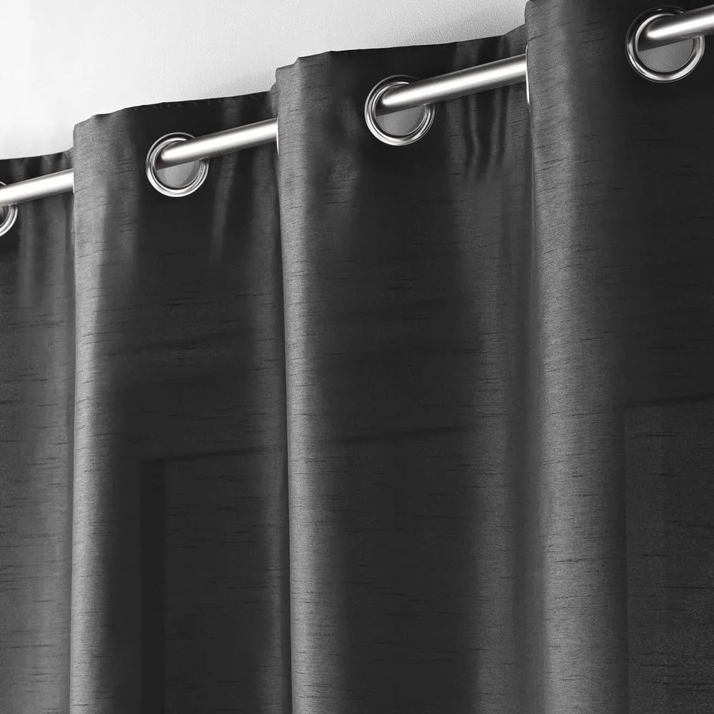Tmavosivý záves z mikrosaténu 140x240 cm Shana – douceur d'intérieur