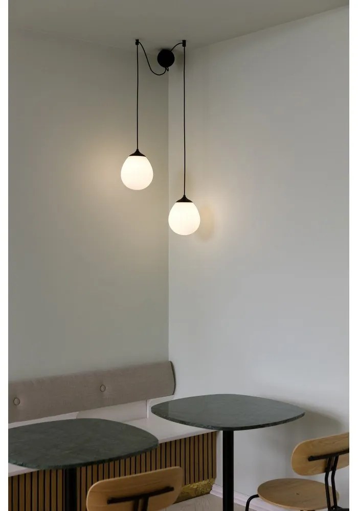 Čierno-biele tienidlo ø 21 cm Around the World Mini – UMAGE