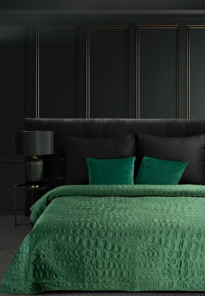Dekorstudio Jednofarebný zamatový prehoz na posteľ SALVIA7 zelený Rozmer prehozu (šírka x dĺžka): 220x240cm
