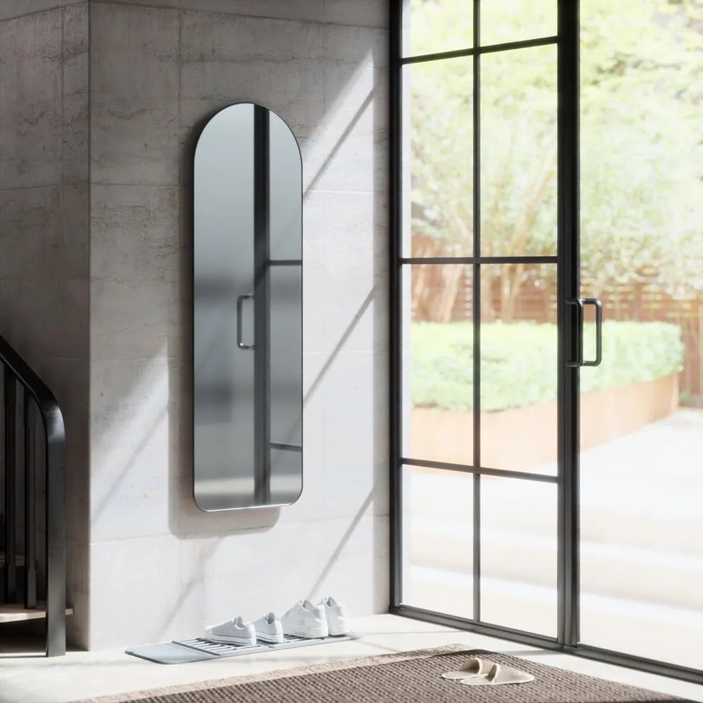 Stojacie zrkadlo 51x158 cm Hubba – Umbra