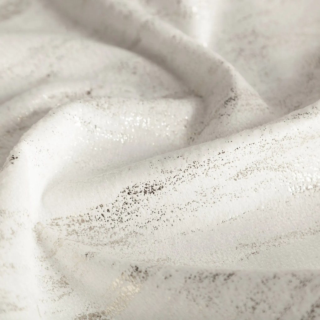 ZATEMŇOVACÍ ZÁVES NA KRÚŽKOCH ARNITA 140X250 CM VZOROVANÁ