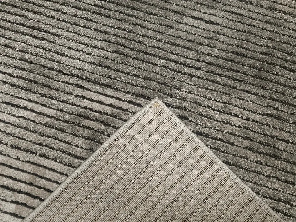 Koberec Eforia 9551 GREY – sivý obdĺžnik pre každú miestnosť Rozmer: 60x100 cm