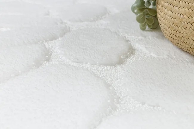 Kúpeľňový koberček SUPREME STONES kamienky, biely kruh