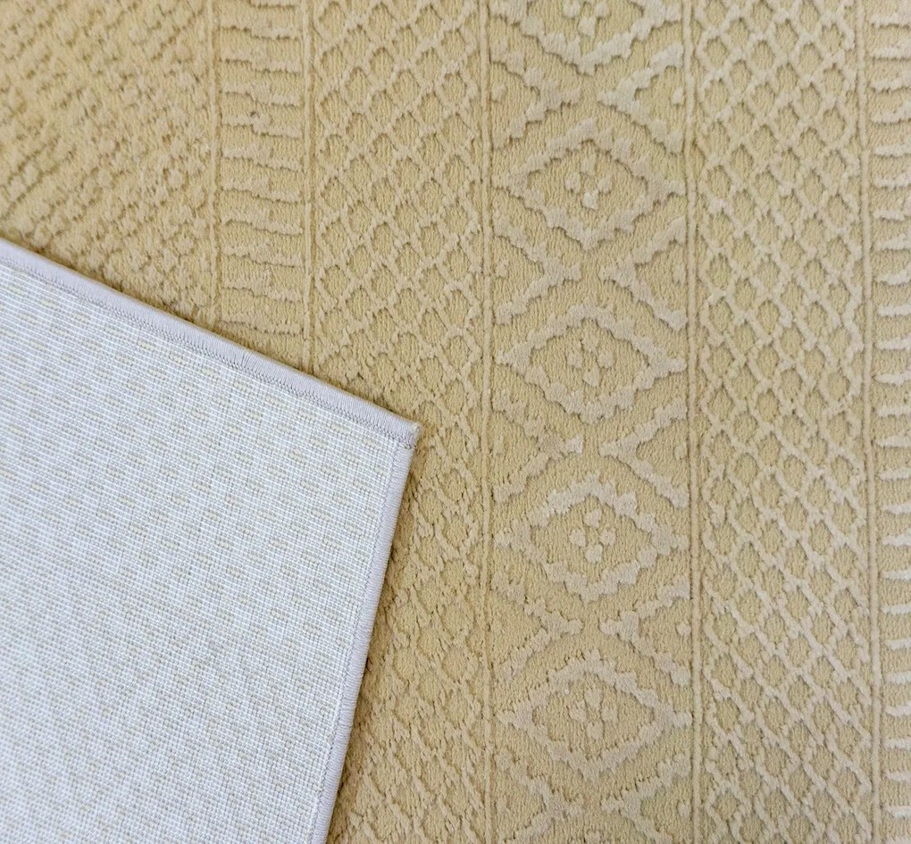 BE Koberec Zurich 1901 YELLOW – žltý obdĺžnikový Rozmer: 80x150 cm