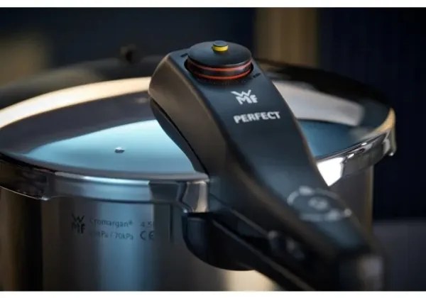 WMF - Sada tlakových hrncov 8,5 l + 4,5 l PERFECT z nerezovej ocele