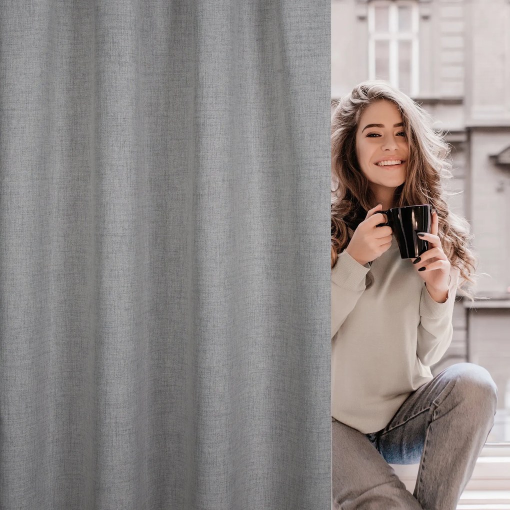 ZÁVES NA PÁSKE JULA 140X270 CM STRIEBORNÁ