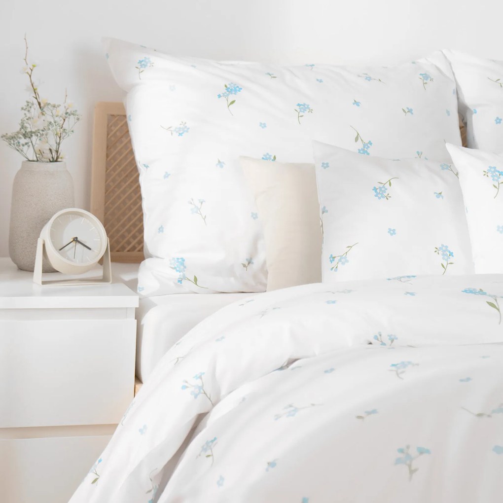 Goldea bavlnené posteľné obliečky - nezábudky 240 x 220 a 2ks 70 x 90 cm