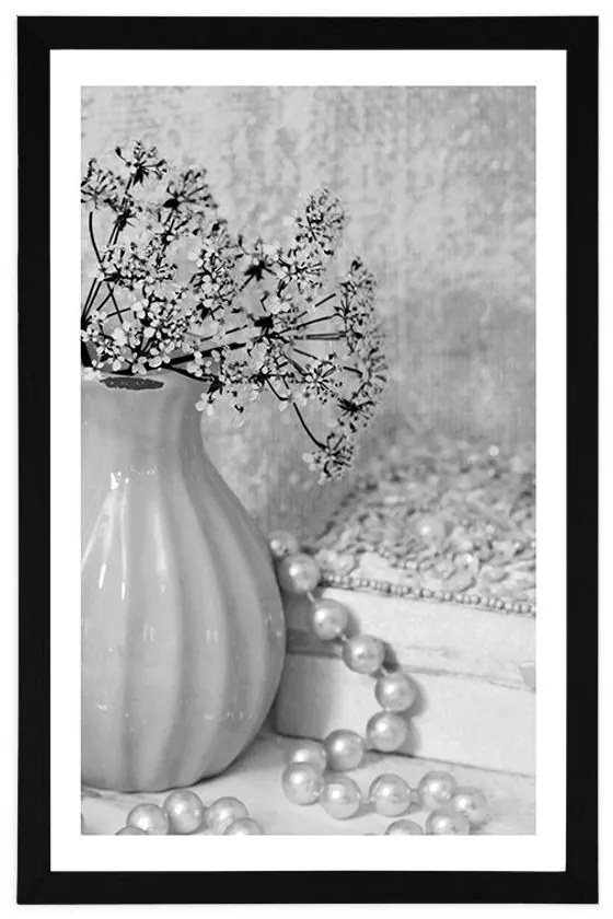 Plagát s paspartou luxusné zátišie v čiernobielom prevedení - 40x60 silver
