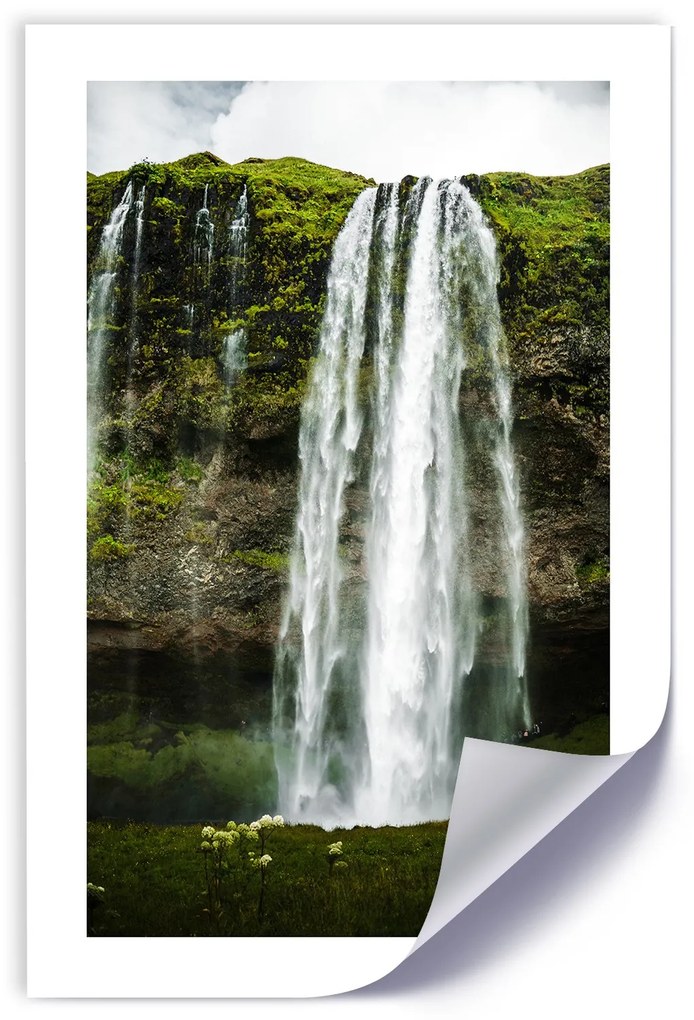 Gario Plagát Vodopád v zelených horách Farba rámu: Bez rámu, Rozmery: 20 x 30 cm