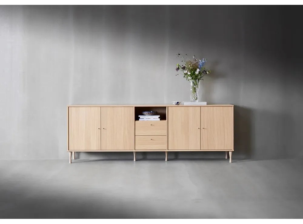Nízka komoda v dekore duba 220x76 cm Mistral - Hammel Furniture