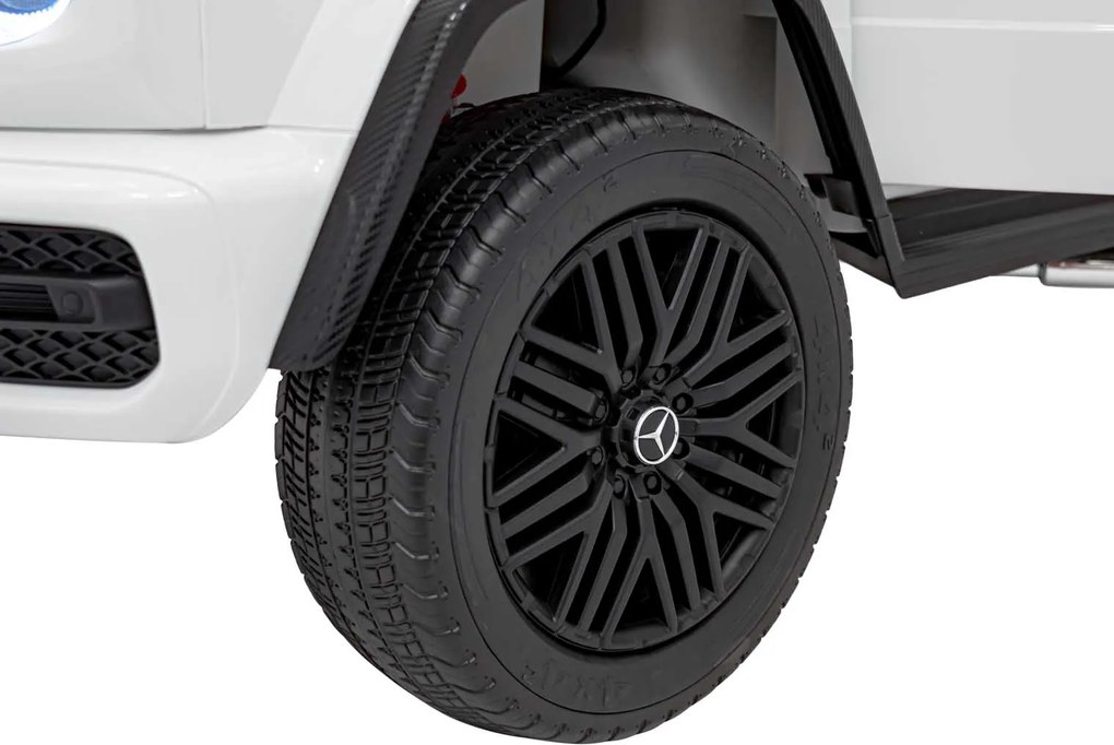 Ramiz Auto Mercedes Benz G63 AMG XXL biele