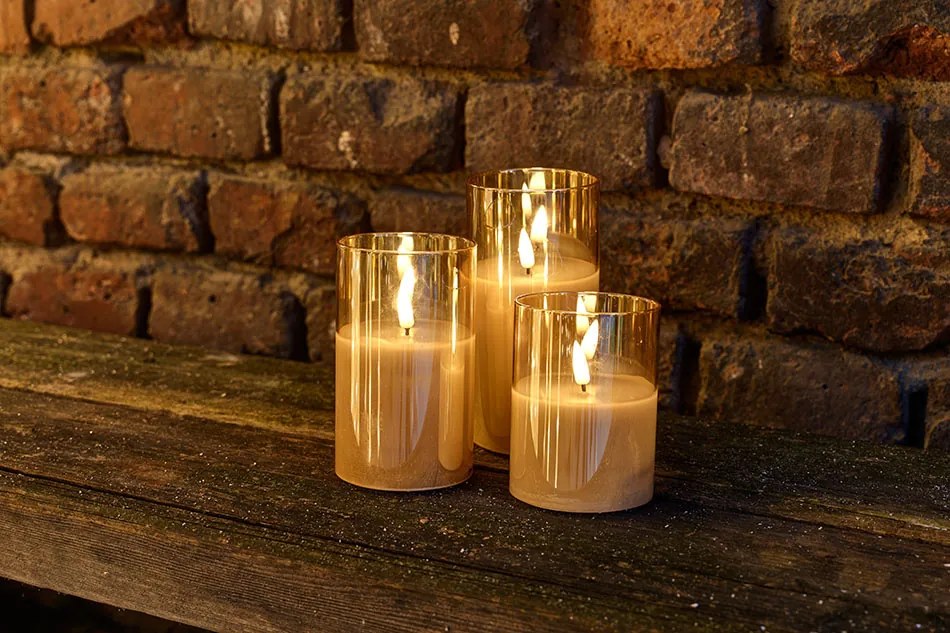 DECOLED LED sviečka v skle, 7,5 x 15 cm, zlatá