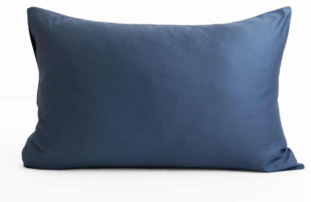 Saténová obliečka na vankúš 40 x 60 cm - Diana námornícky modrá