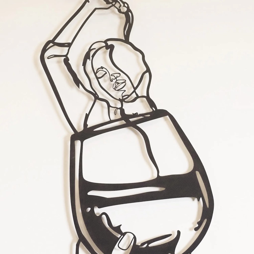Glass of Wine Girl Line Art- APT749 M