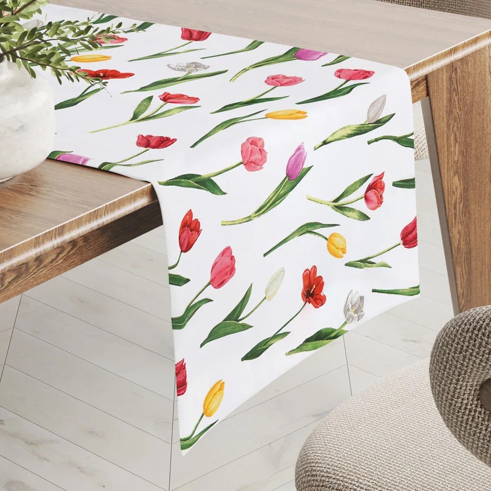 Biante Bavlnený behúň na stôl Sandra SA-506 Tulipány na bielom 35x140 cm