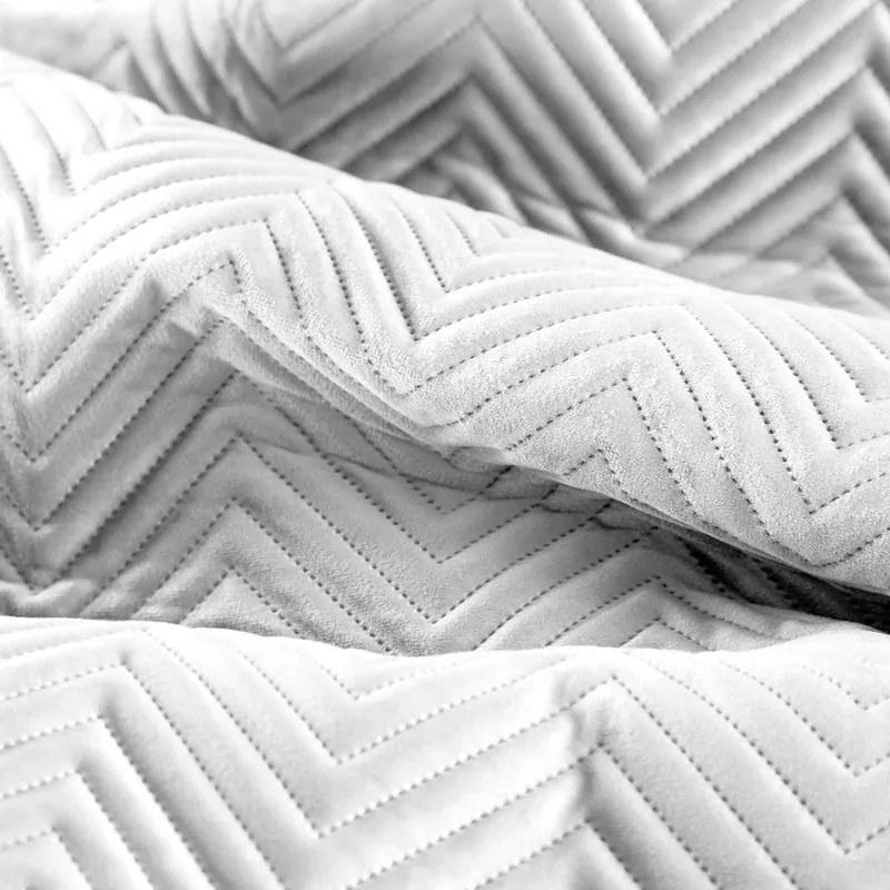 Dekorstudio Zamatový prehoz na posteľ SOFIA v bielej farbe Rozmer prehozu (šírka x dĺžka): 200x220cm