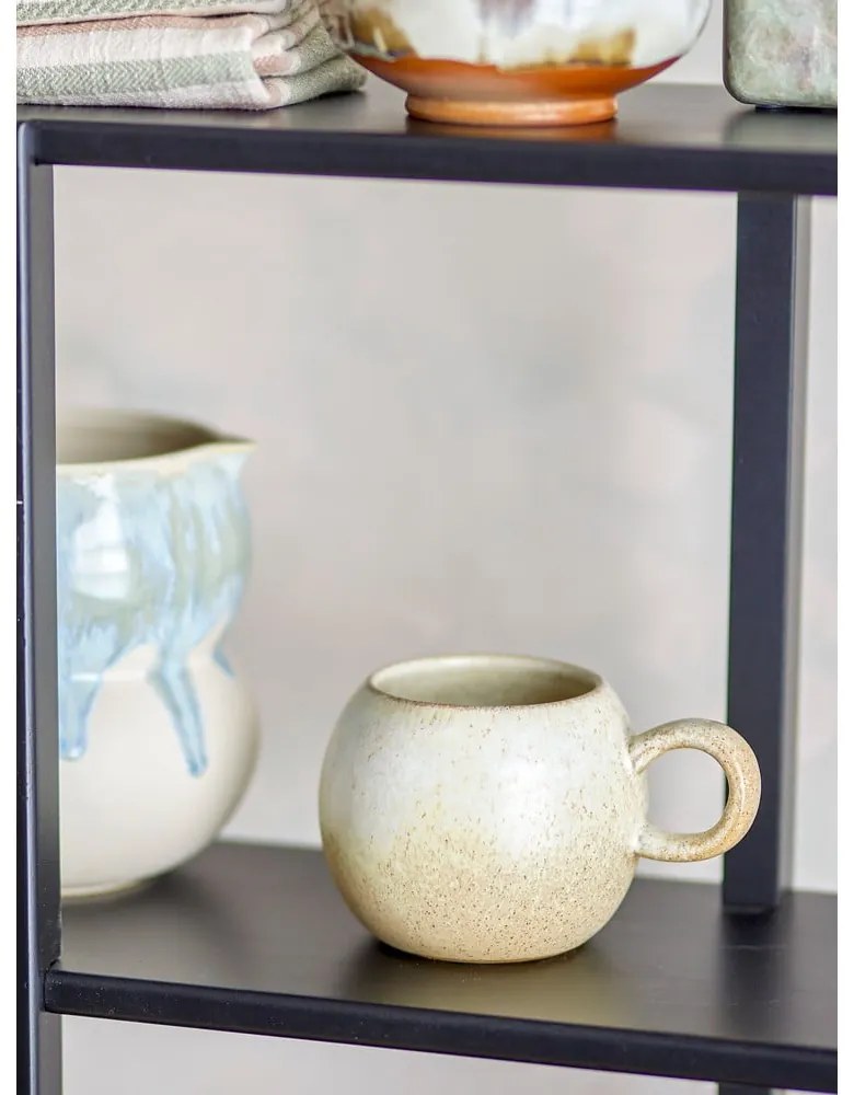 Krémový hrnček z kameniny 410 ml Paula – Bloomingville