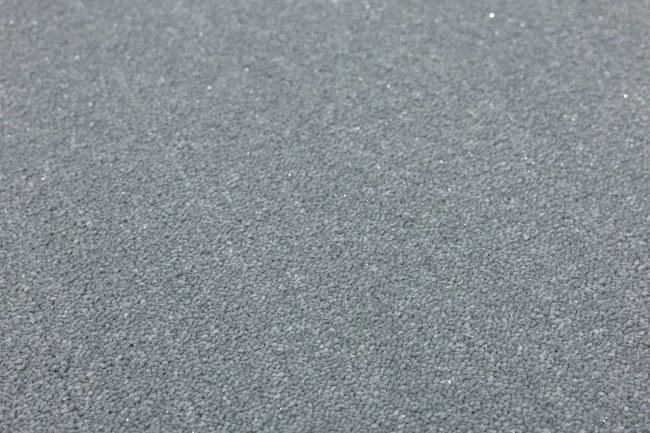 Metrážny koberec Pearl-Flash 80 svetlosivý / strieborný