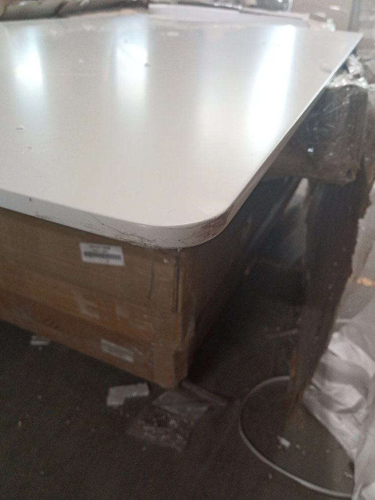 AKCIA Bílý jedálenský stôl MILAN 140x80 II. akosť