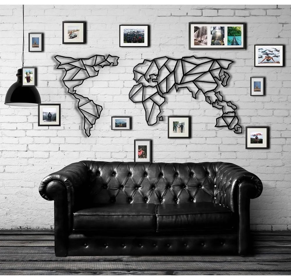 Nástenná kovová dekorácia Map, 60 × 130 cm