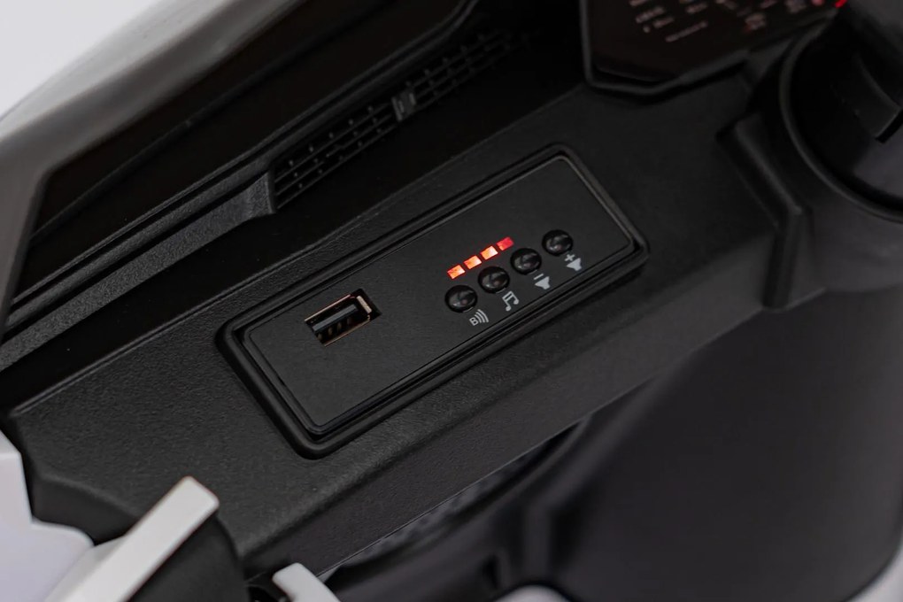 Ramiz Audi SQ8 Biela