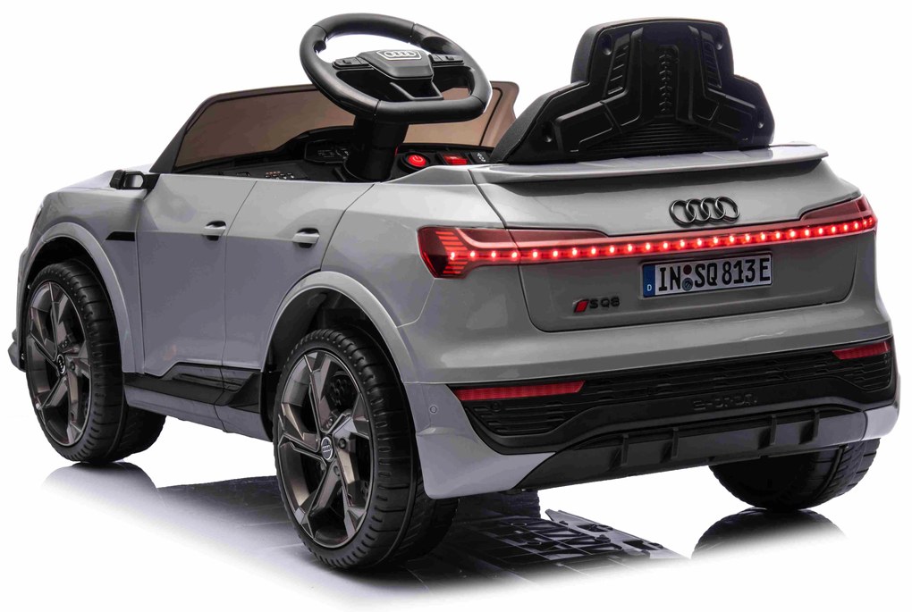 Detské elektrické vozidlo Audi SQ8 - sivá