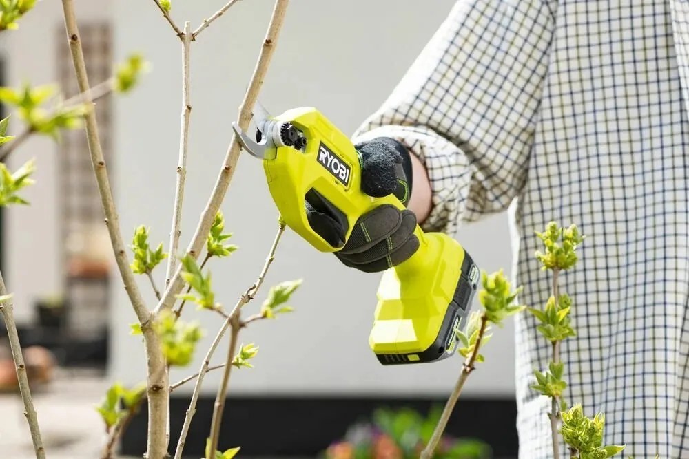 AKU nožnice záhradné - RYOBI RY18SCA-0; 25 mm; 18 V; ONE+™ (bez batérie a nabíjačky)