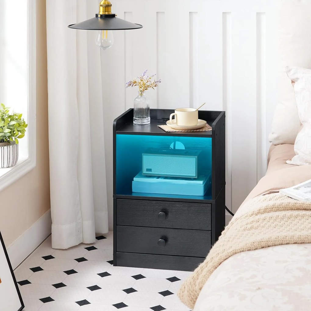 Noční stolek Silven 38 cm s LED osvětlením a nabíjecí stanicí černý