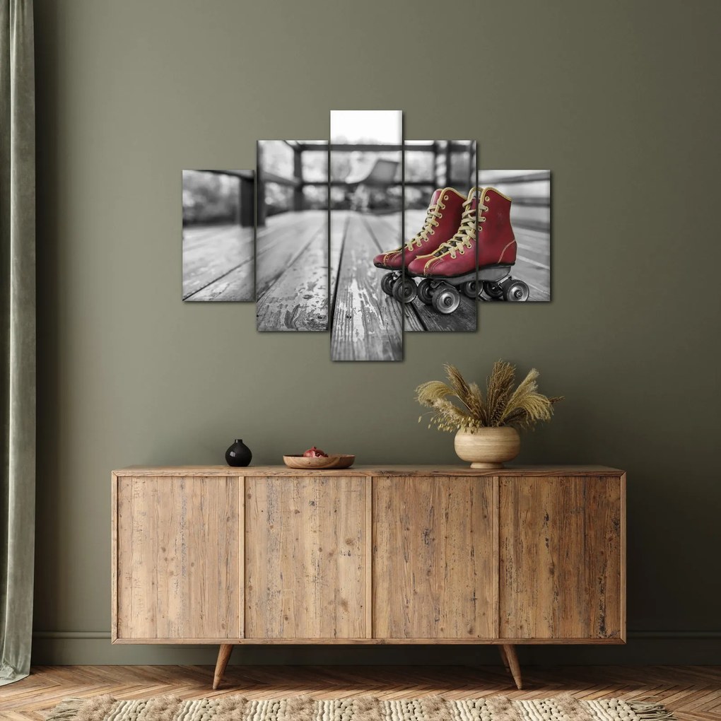 Obraz červených starých kolieskových topánok (150x105 cm)