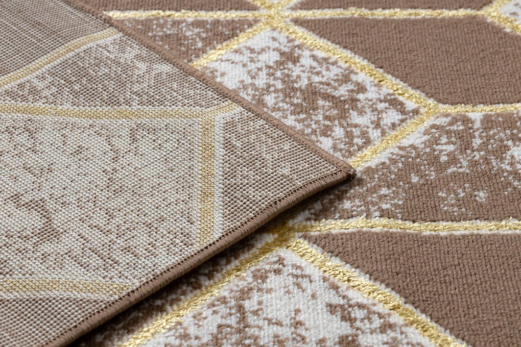 Moderný MEFE koberec B400 vzor kocka, 3D, tmavo-béžový