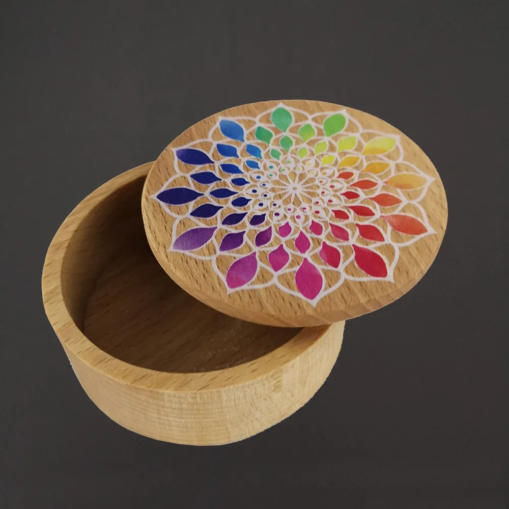 AMADEA Drevená krabička guľatá mandala, masívne drevo, 8 cm, český výrobok