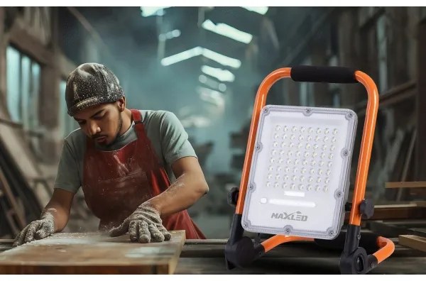 LED nabíjateľný reflektor so statívom LED/50W/3,2V 4500K 5000 mAh IP65 oranžový