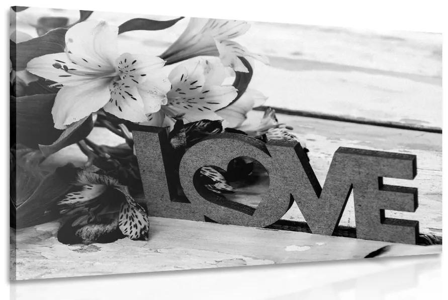 Obraz s dreveným nápisom Love v čiernobielom prevedení Varianta: 120x80