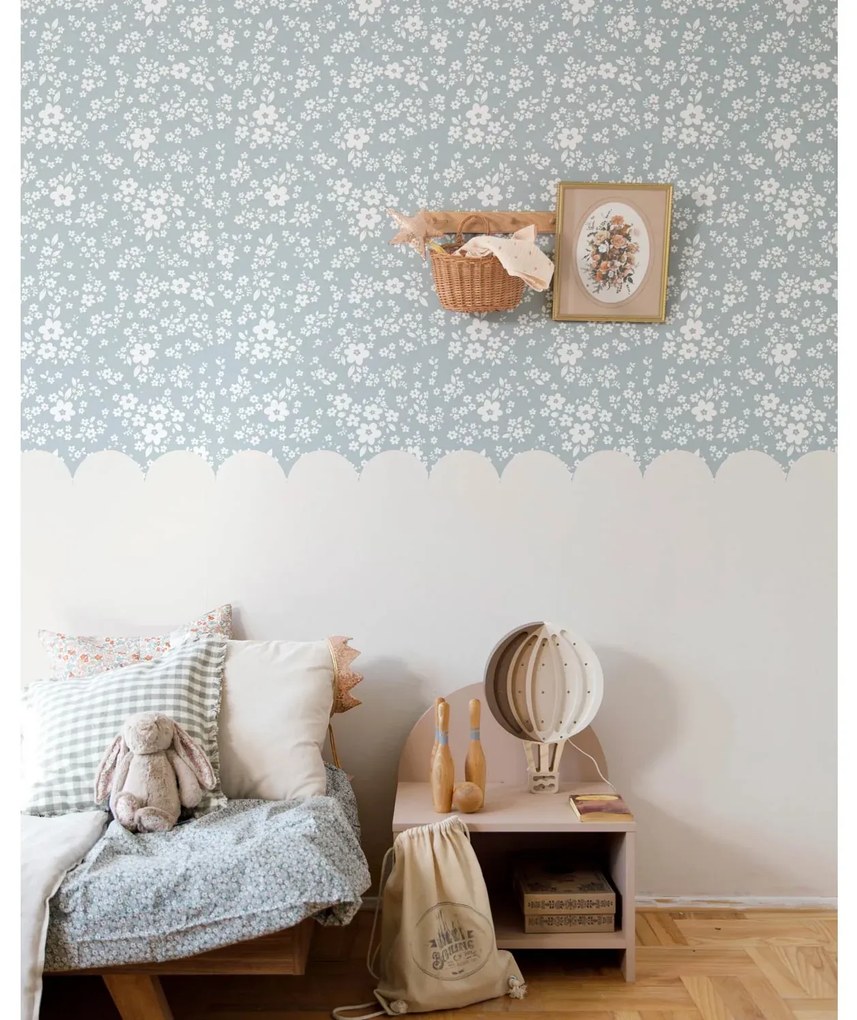 Tapeta modrá lúka s okrajom 280x50 cm