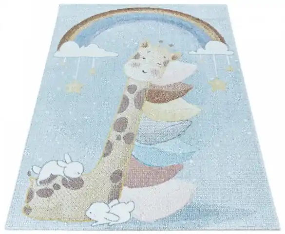 Detský koberec Lucky Spiaca žirafa na obláčikoch | BIANO