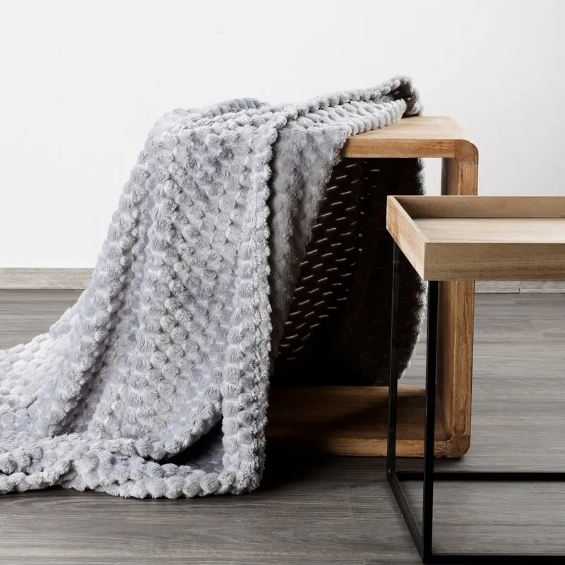 Dekorstudio Deka CINDY6 v striebornej farbe Rozmer deky: 150x200cm