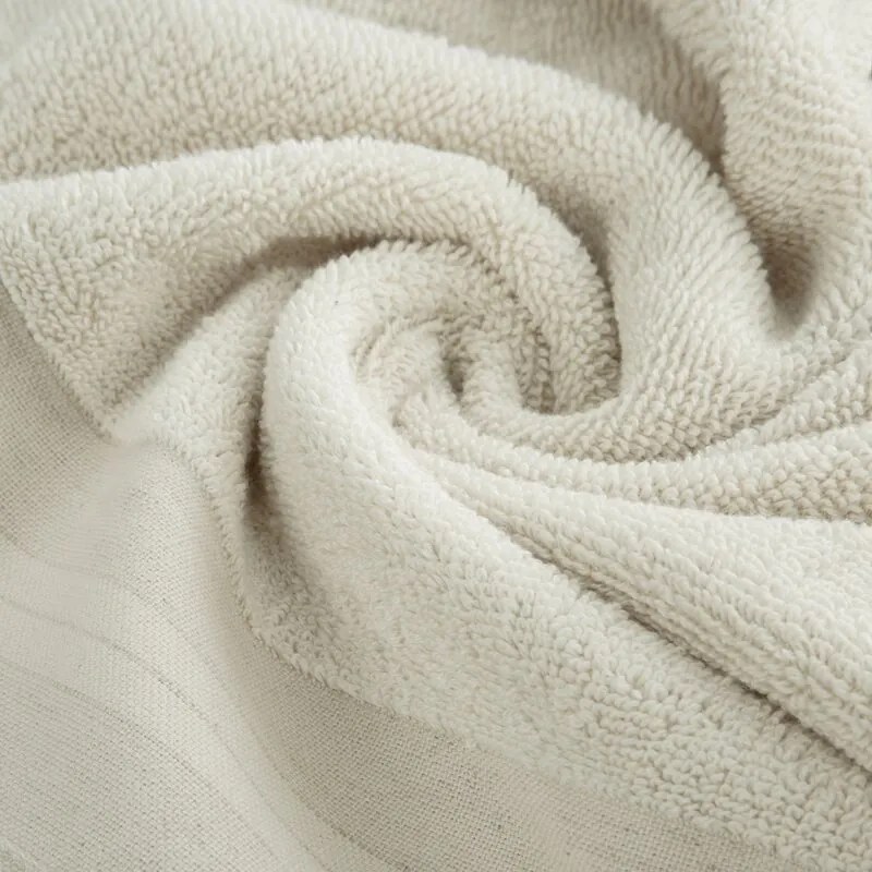 Dekorstudio Bavlnený uterák LINEN - mäkký a savý uterák v krémovej farbe Rozmer uteráku: 50x90cm