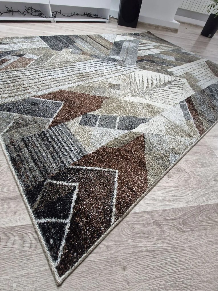 Dekorstudio Moderný koberec do obývačky VILLA - vzor 55 Rozmer koberca: 160x220cm