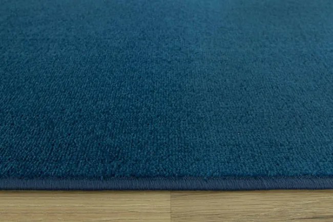 Metrážny koberec Spirit-twist 82 modrý