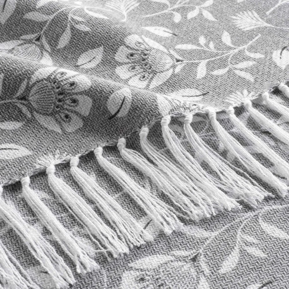 Sivá deka 125x150 cm Flavie – douceur d'intérieur