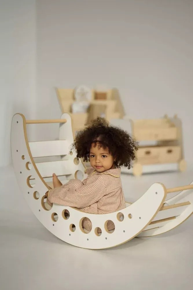 Drevená Montessori hojdačka Moon L Čierna