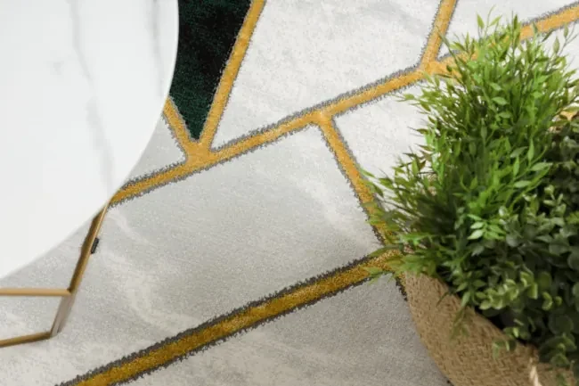 Koberec EMERALD exkluzívny 1015 glamour, styl marmur, geometrický fľaškovo zelený / zlatý