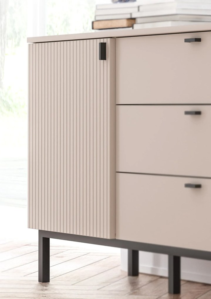 Komoda Korfu 03 167 cm kašmír/černý