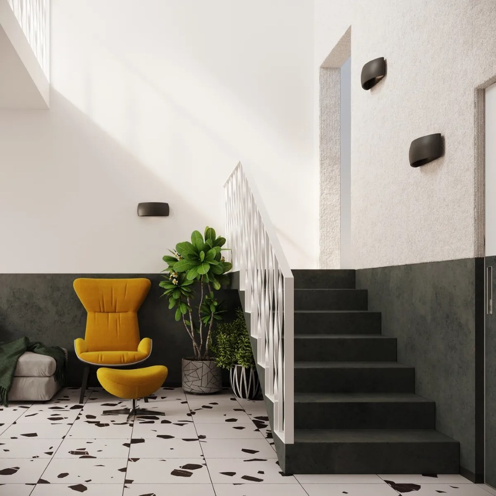 Nástenné svietidlo Pontius, 1x čierne keramické tienidlo